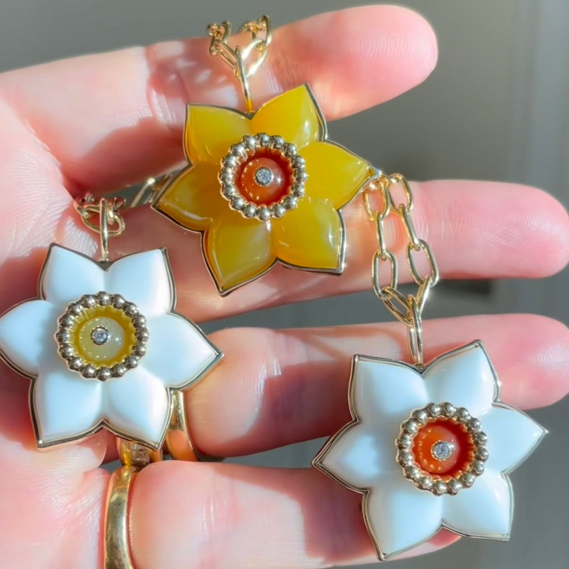 Daffodil Pendant on an 18" Chain