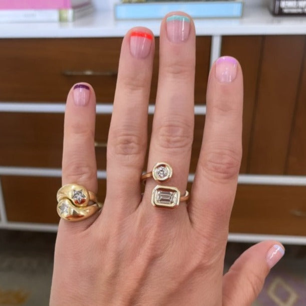 One-of-a-Kind Emerald-Cut and Round Moi Et Toi Ring