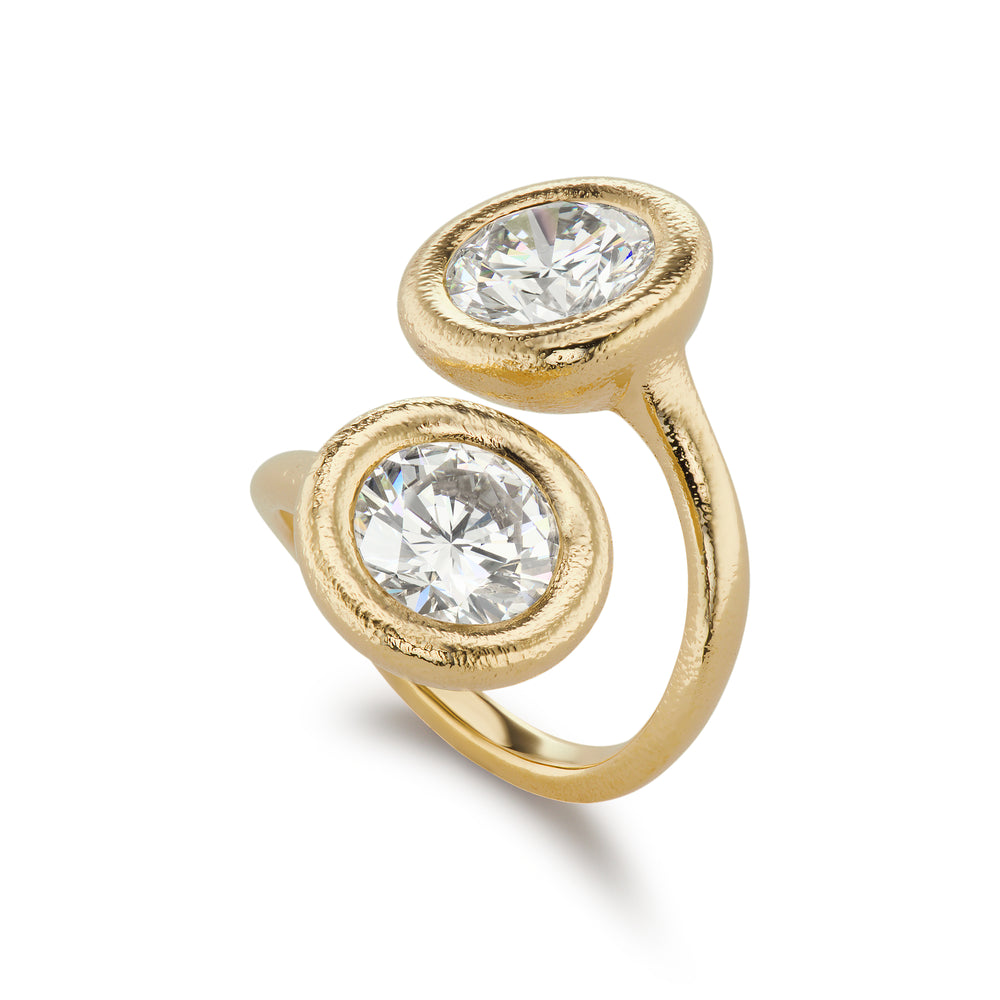 Textured Moi Et Toi with 3ct Diamond Rounds
