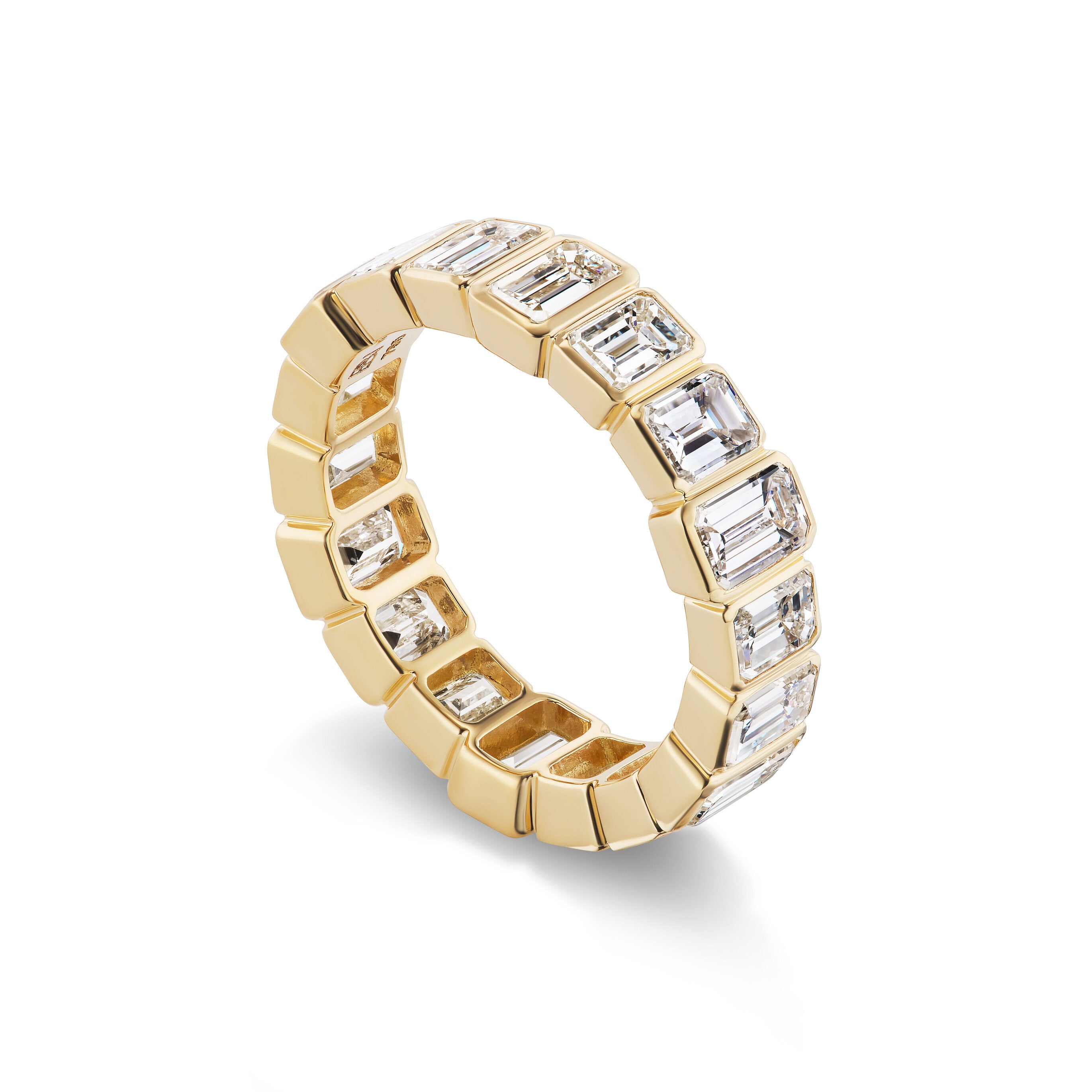 Mixed Size Emerald-Cut Diamond Bezel Band