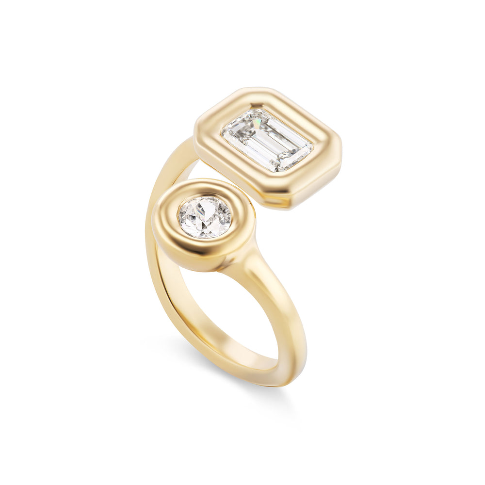 One-of-a-Kind Emerald-Cut and Round Moi Et Toi Ring